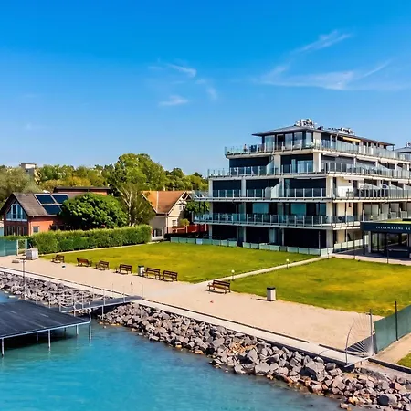 Lelle Marine-hanna Pool - Happy * Balatonlelle