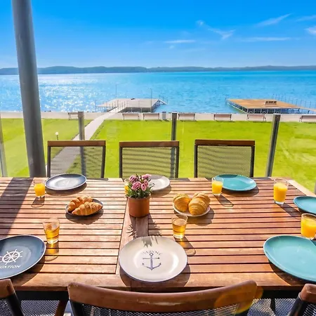 Lelle Marine-hanna Pool - Happy Apartment *